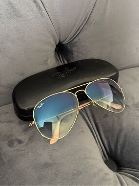 Ray-Ban RB3025 Aviator Gold Blue Gradient Sunglasses 58mm with Case Rare